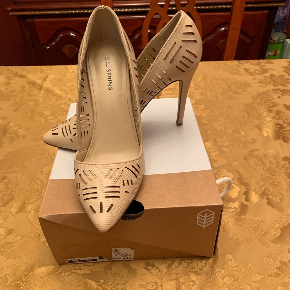 Call it Spring Heels - Size 8